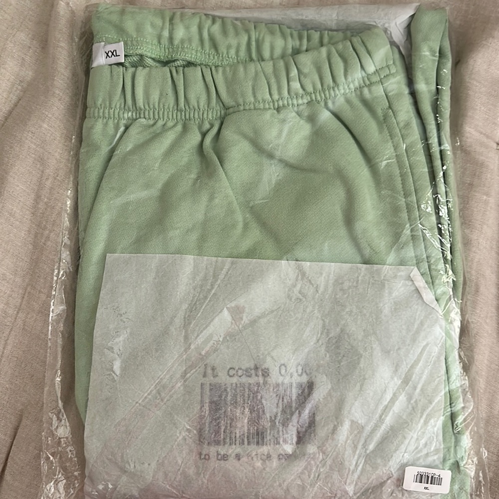 The Mayfair Group It Costs 0 Dollars sweatpants XXL